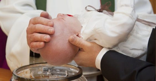 Baptism Clothing: Choosing the Perfect Outfit for their Christening